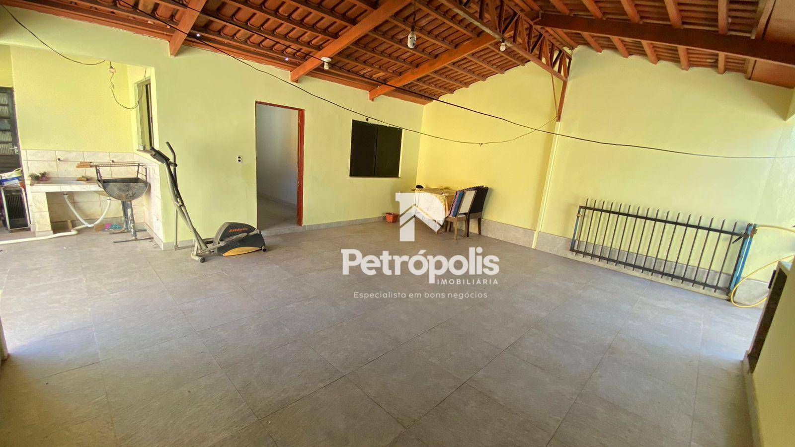 Casa à venda com 3 quartos, 197m² - Foto 14