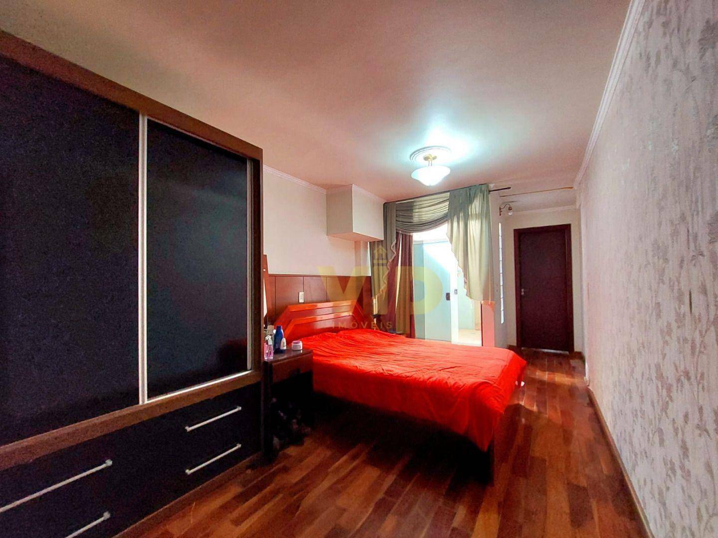 Casa à venda com 5 quartos, 331m² - Foto 9