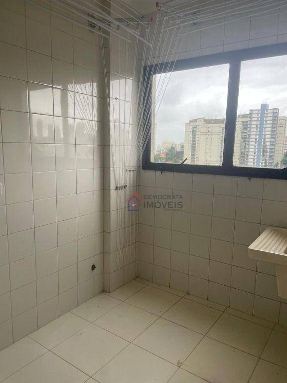 Apartamento à venda com 3 quartos, 139m² - Foto 17