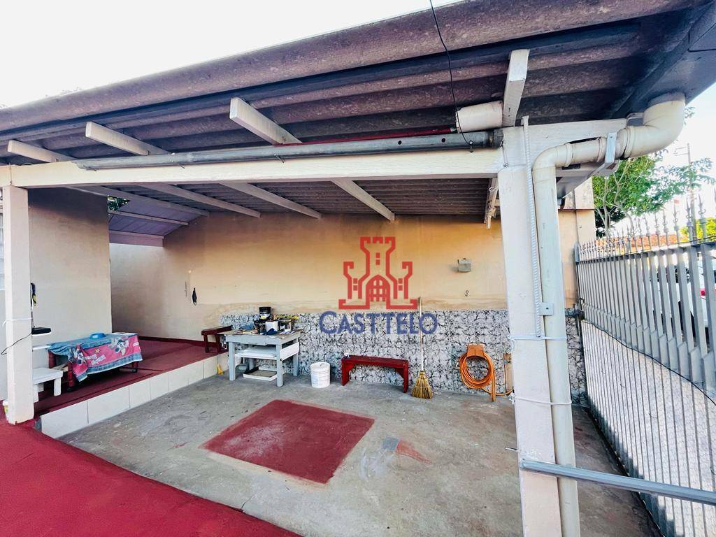 Casa à venda com 5 quartos, 170m² - Foto 4