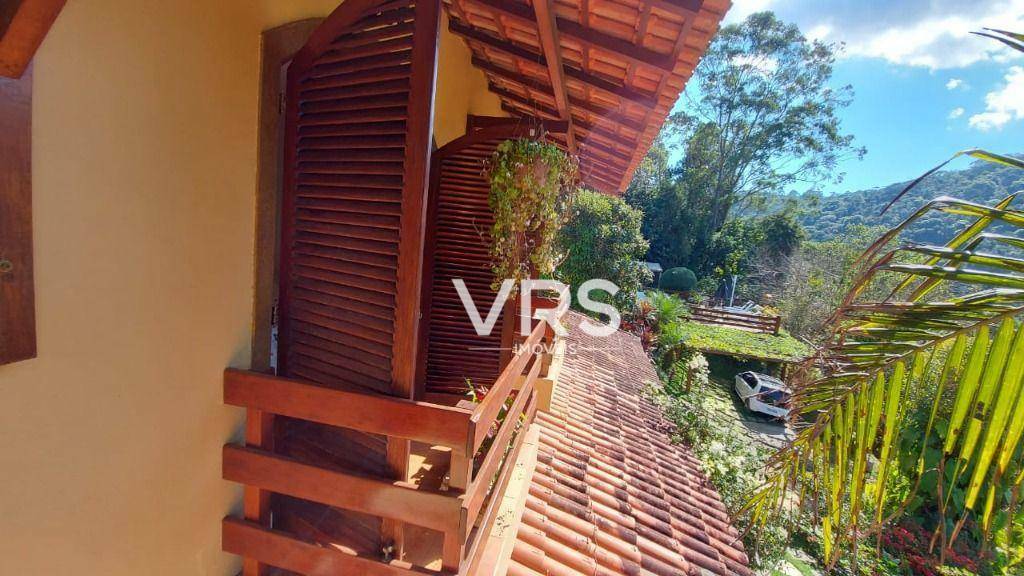 Casa à venda com 5 quartos, 271m² - Foto 19