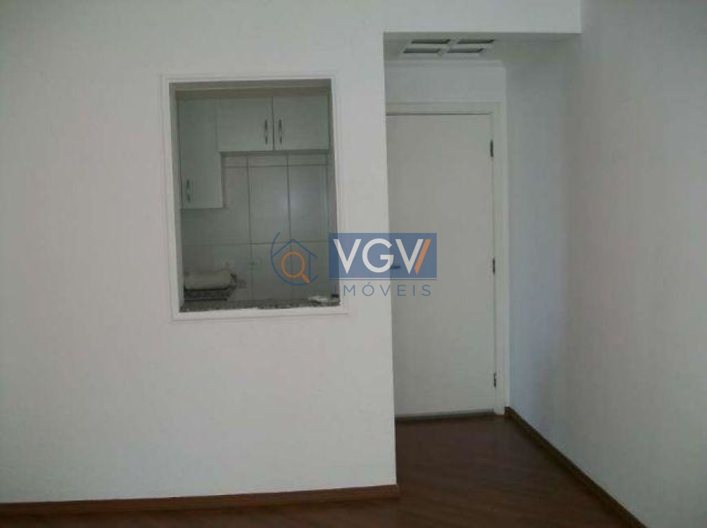 Apartamento para alugar com 3 quartos, 77m² - Foto 7