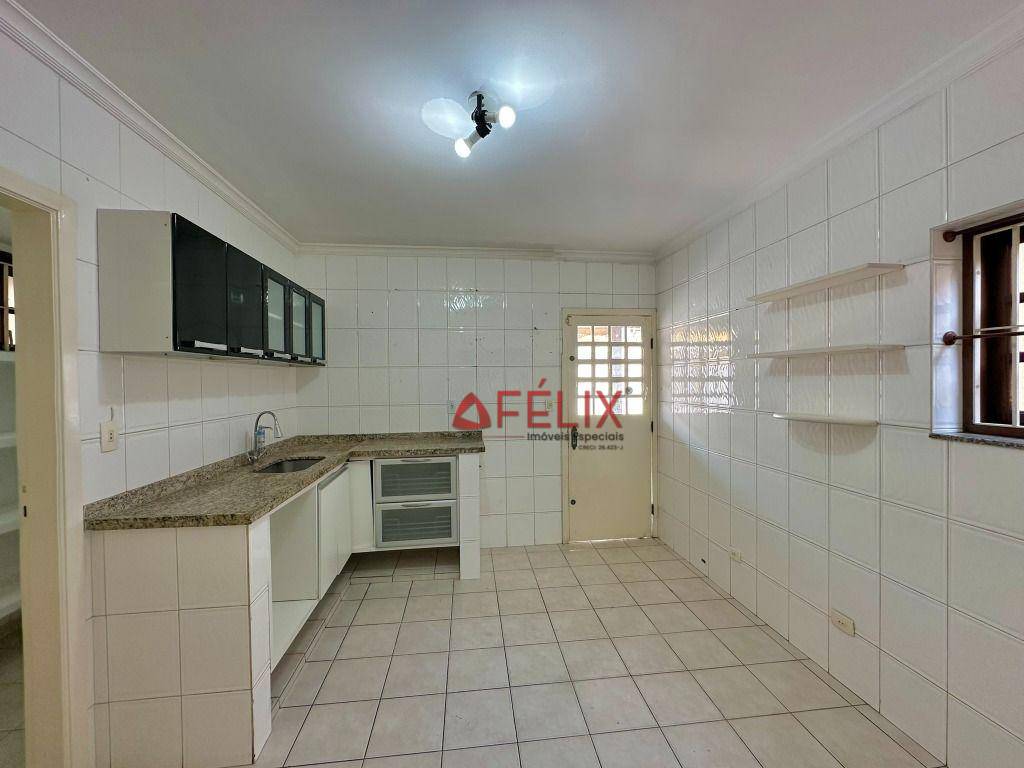 Sobrado à venda e aluguel com 3 quartos, 175m² - Foto 12