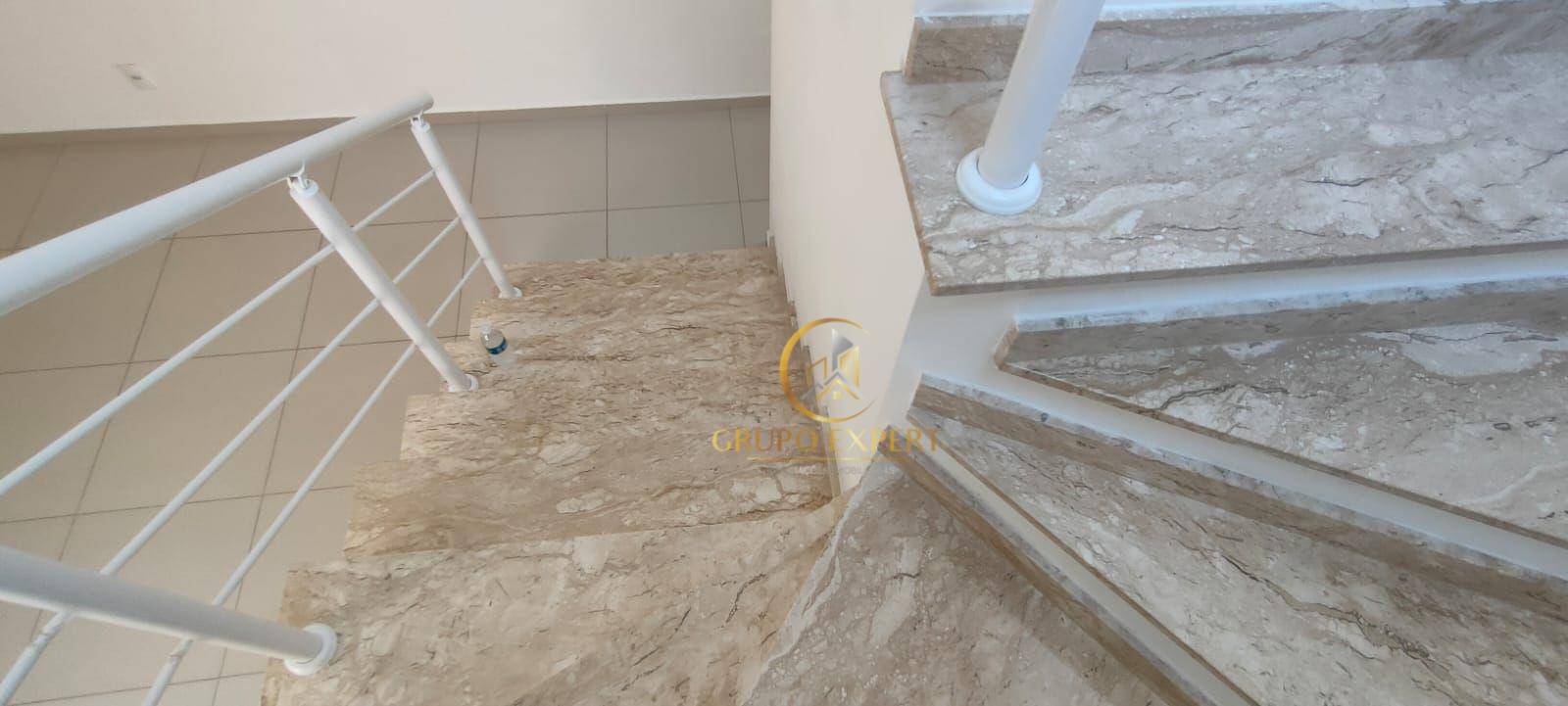 Sobrado à venda com 3 quartos, 190m² - Foto 4