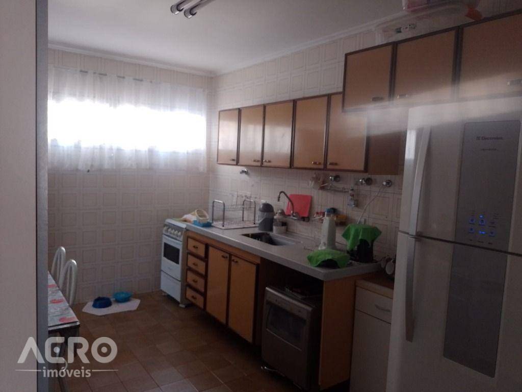 Apartamento à venda com 3 quartos, 105m² - Foto 10