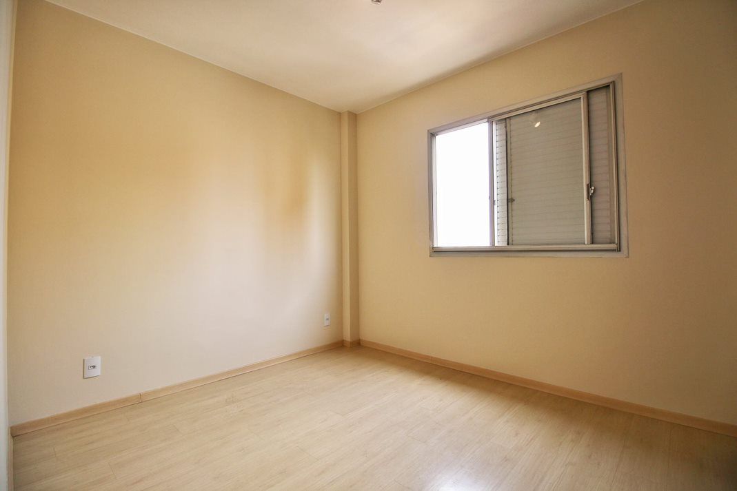 Apartamento à venda com 3 quartos, 75m² - Foto 13