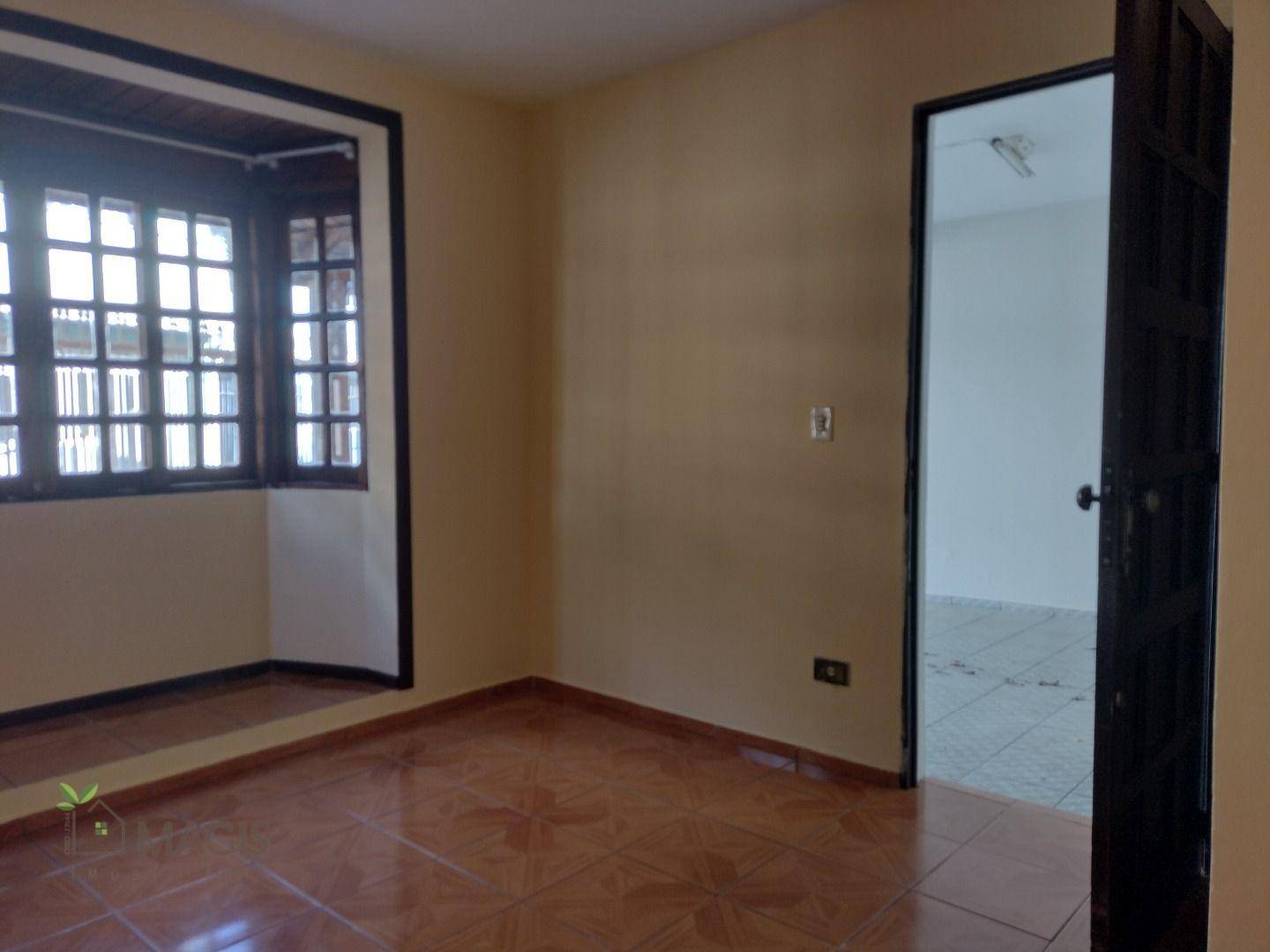 Sobrado à venda com 4 quartos, 149m² - Foto 4