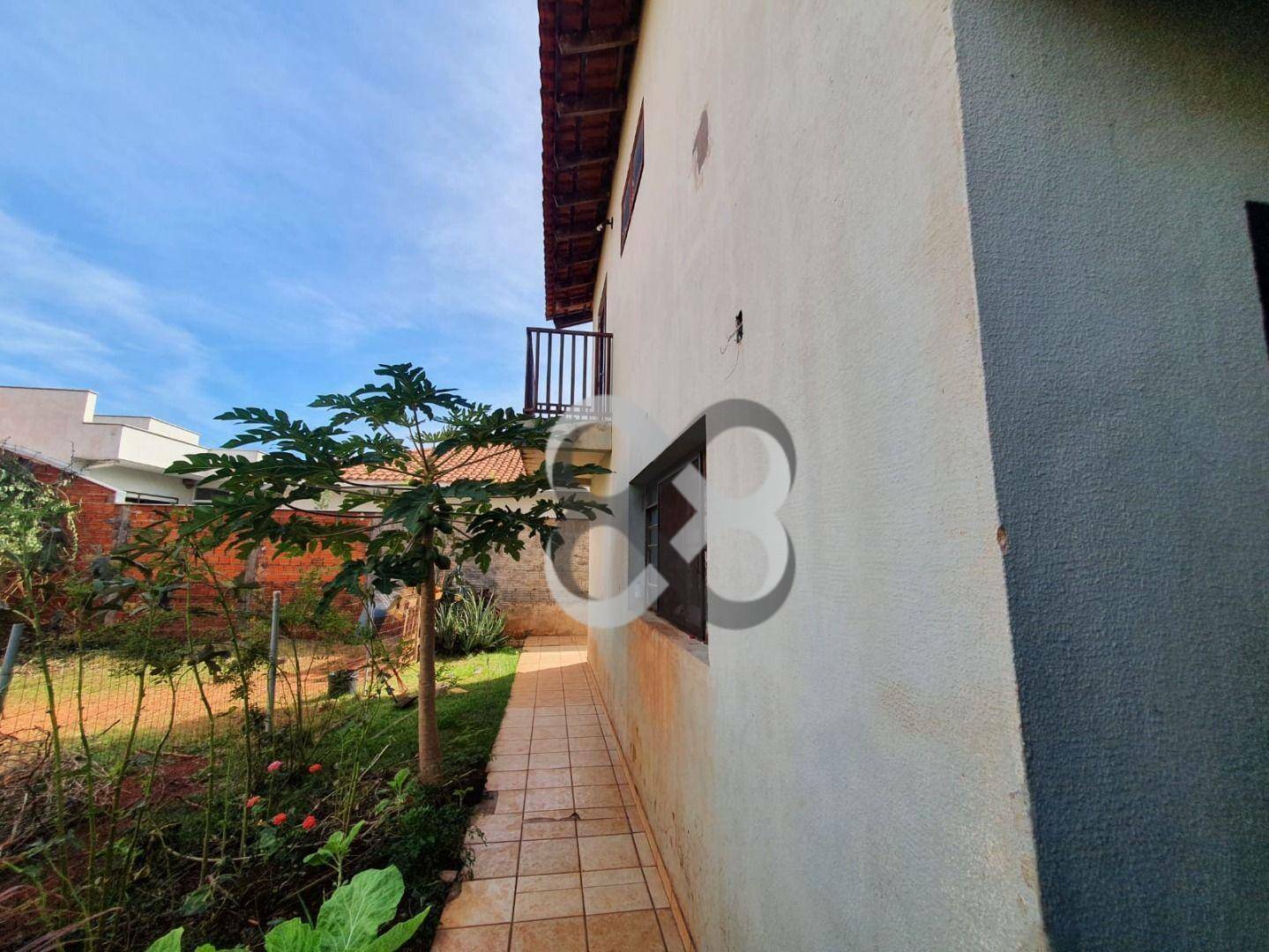 Casa à venda com 4 quartos, 180m² - Foto 4