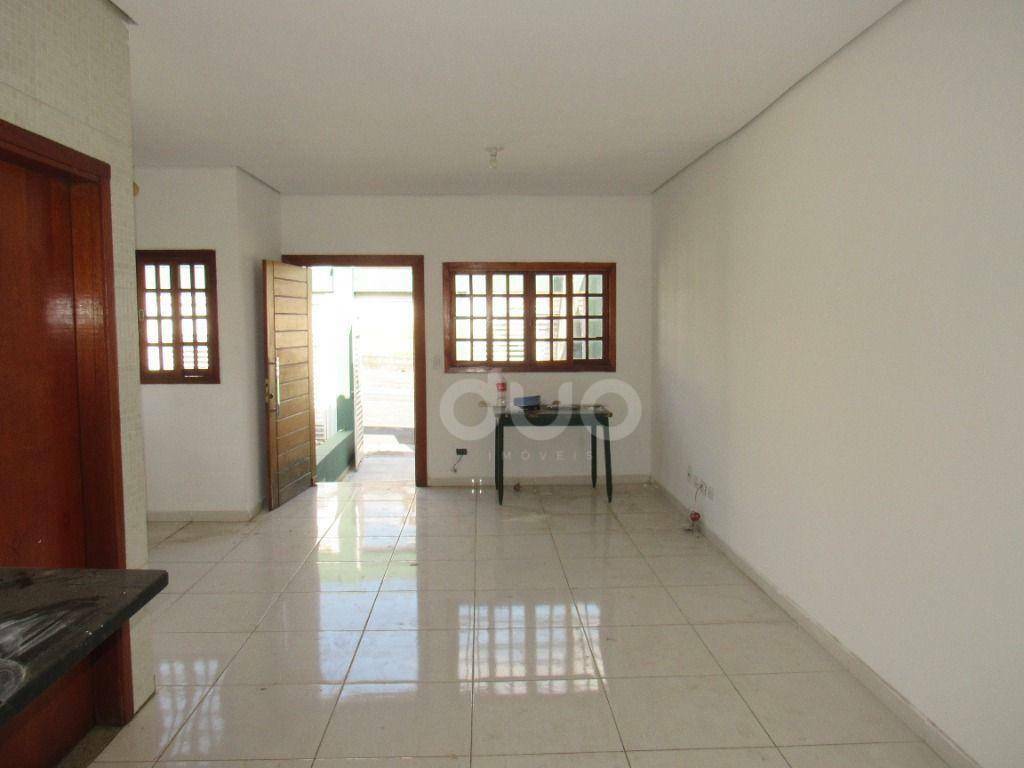 Casa à venda com 3 quartos, 178m² - Foto 2