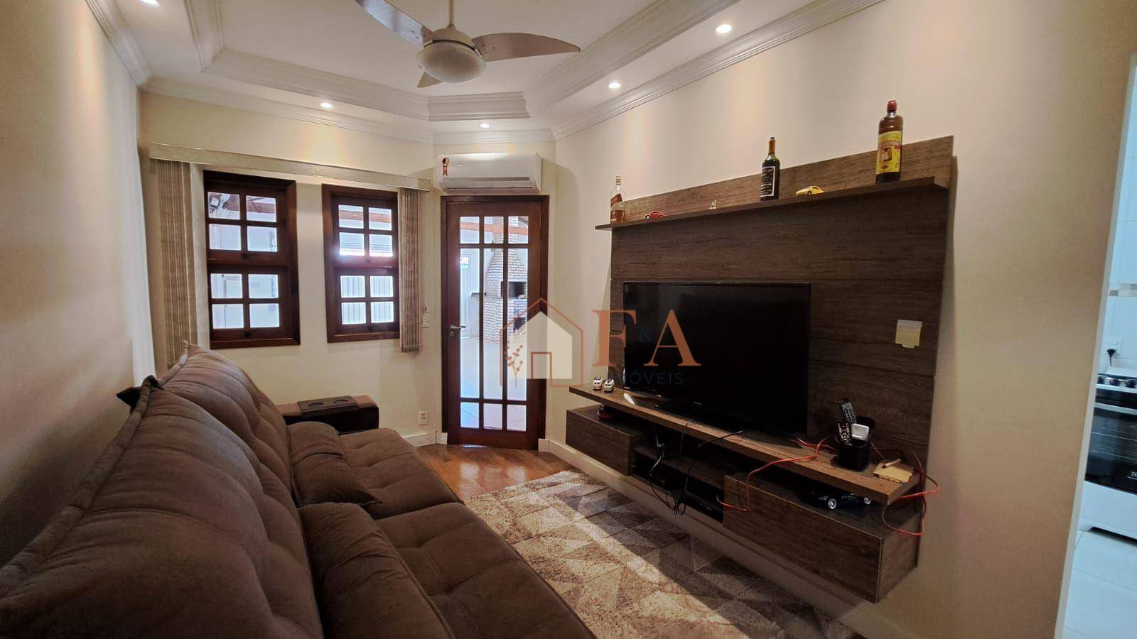 Casa à venda com 2 quartos, 44m² - Foto 15