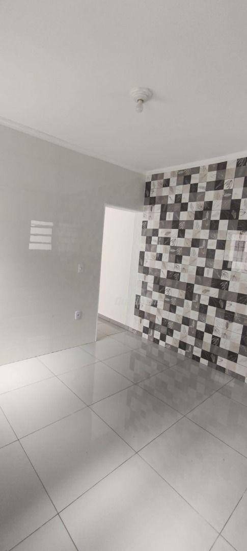 Sobrado à venda com 3 quartos, 200m² - Foto 4