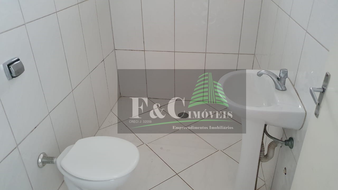 Casa para alugar com 2 quartos, 125m² - Foto 16