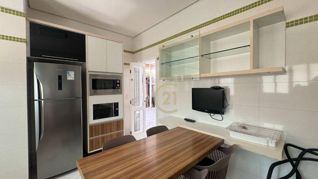 Casa de Condomínio à venda e aluguel com 3 quartos, 210m² - Foto 7