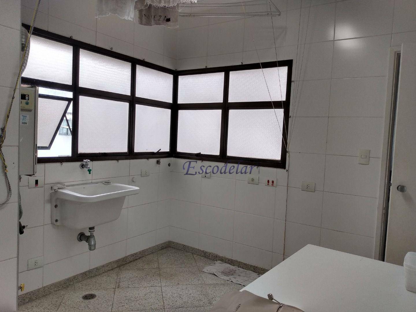 Apartamento à venda com 4 quartos, 202m² - Foto 10