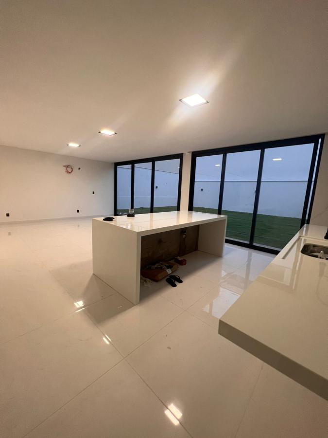 Casa de Condomínio à venda com 3 quartos, 271m² - Foto 6