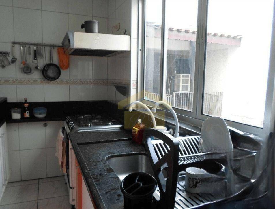 Sobrado à venda com 3 quartos, 140m² - Foto 2