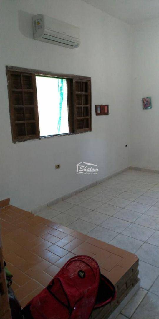 Casa à venda com 2 quartos, 70m² - Foto 8