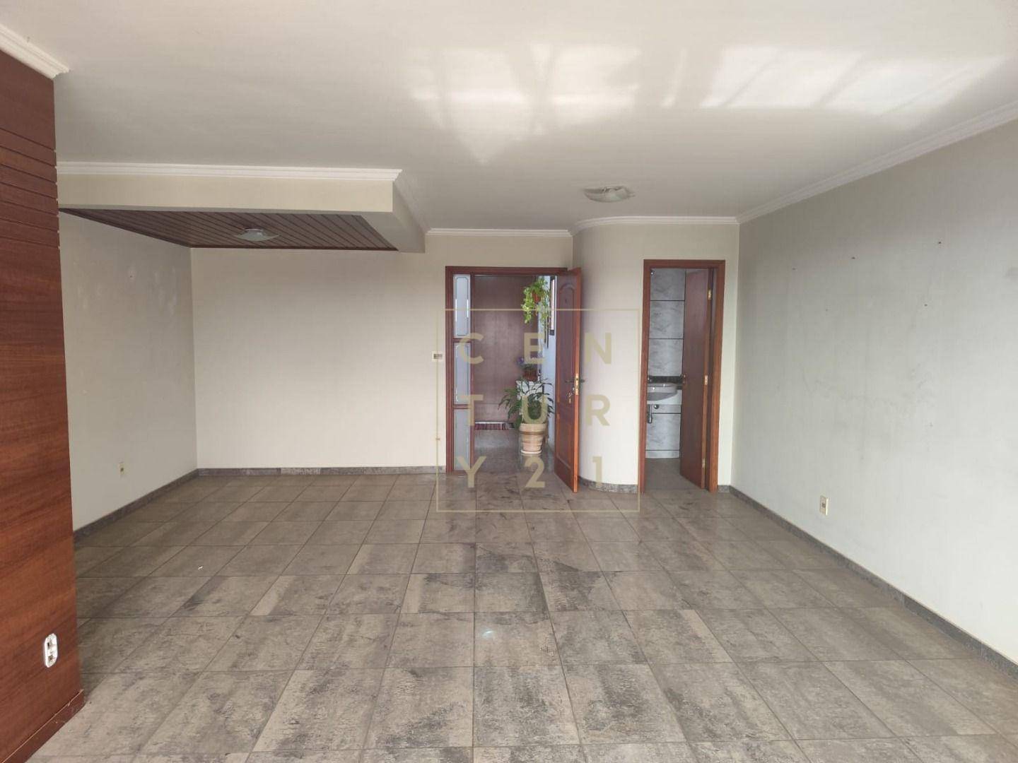 Apartamento à venda com 3 quartos, 160m² - Foto 1