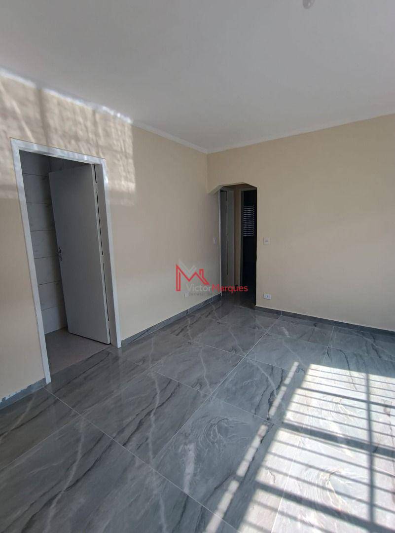 Casa para alugar com 2 quartos, 68m² - Foto 7