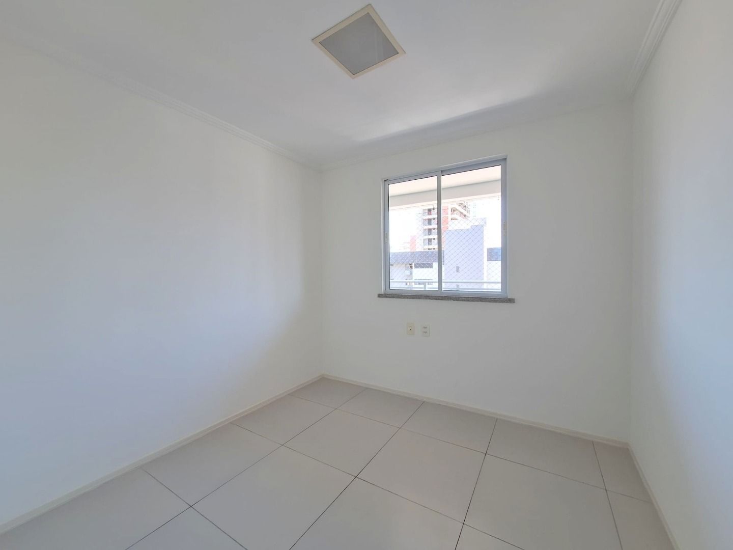 Apartamento para alugar com 3 quartos, 98m² - Foto 25