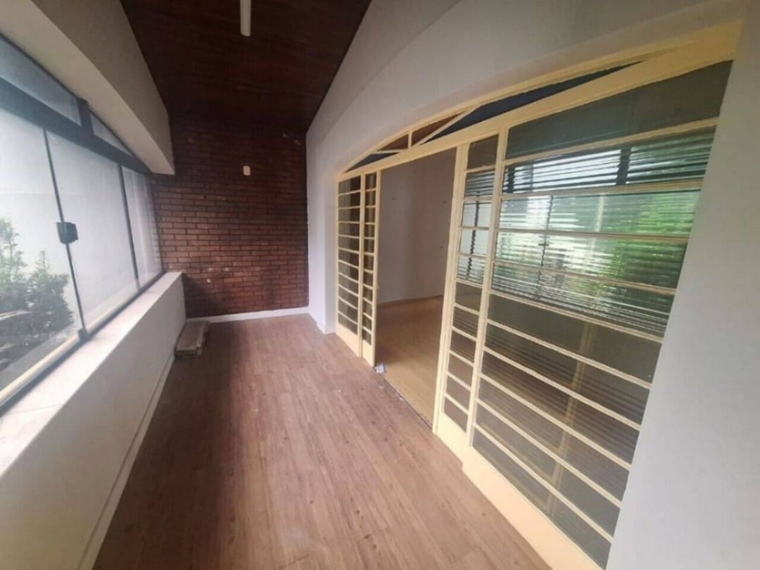 Loja-Salão para alugar com 5 quartos, 200m² - Foto 14