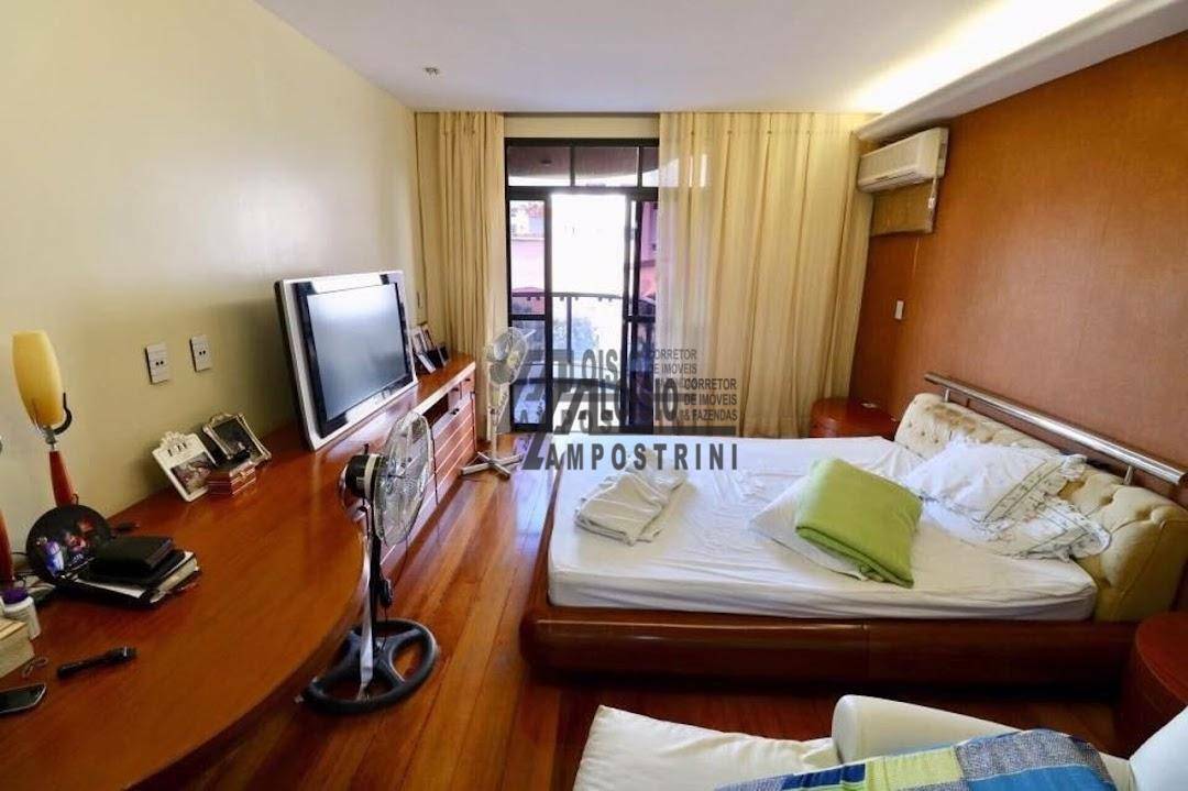 Apartamento à venda com 3 quartos, 220m² - Foto 13