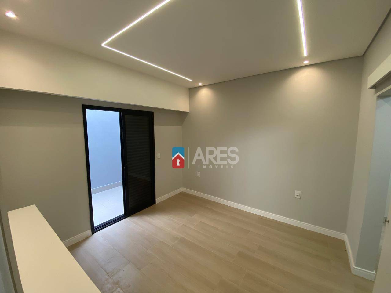 Casa à venda com 3 quartos, 177m² - Foto 15