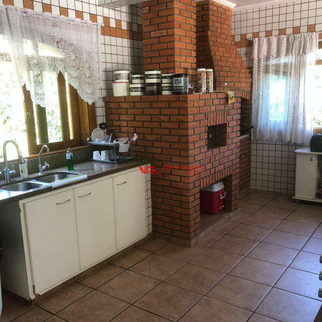 Chácara à venda com 7 quartos, 847m² - Foto 33
