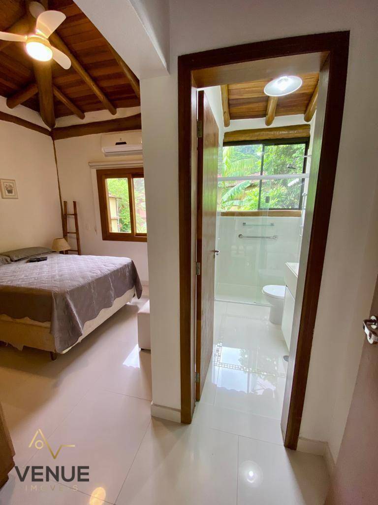 Casa de Condomínio à venda com 4 quartos, 250m² - Foto 51