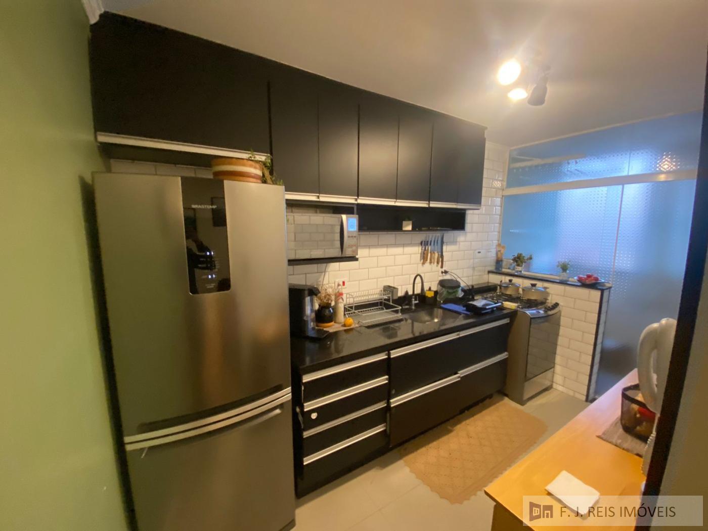 Apartamento à venda com 2 quartos, 70m² - Foto 8