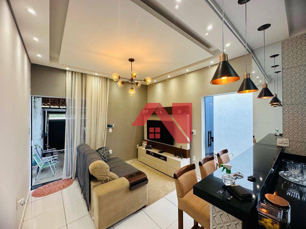 Casa à venda com 2 quartos, 115m² - Foto 3