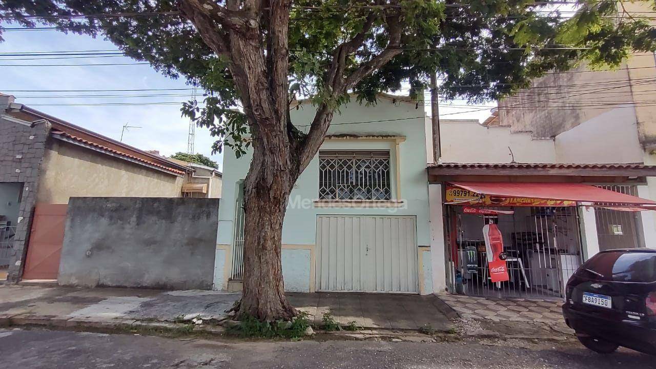 Casa à venda com 2 quartos, 80m² - Foto 1