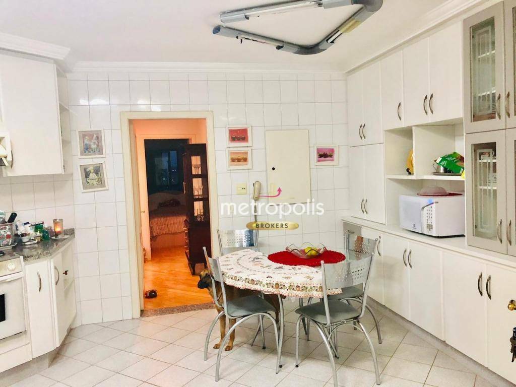 Apartamento à venda com 3 quartos, 156m² - Foto 10