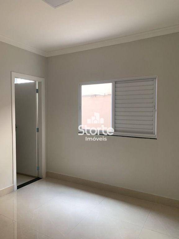 Casa à venda com 3 quartos, 219m² - Foto 15