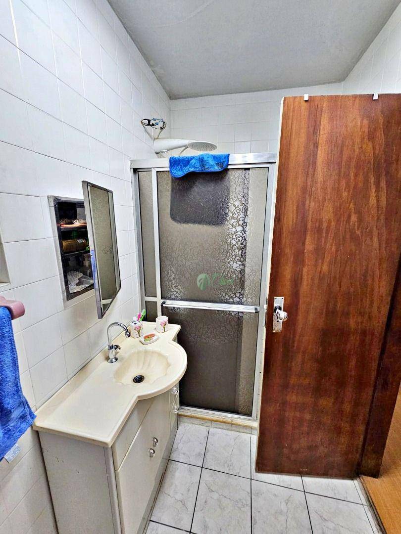 Apartamento à venda com 3 quartos, 142m² - Foto 7