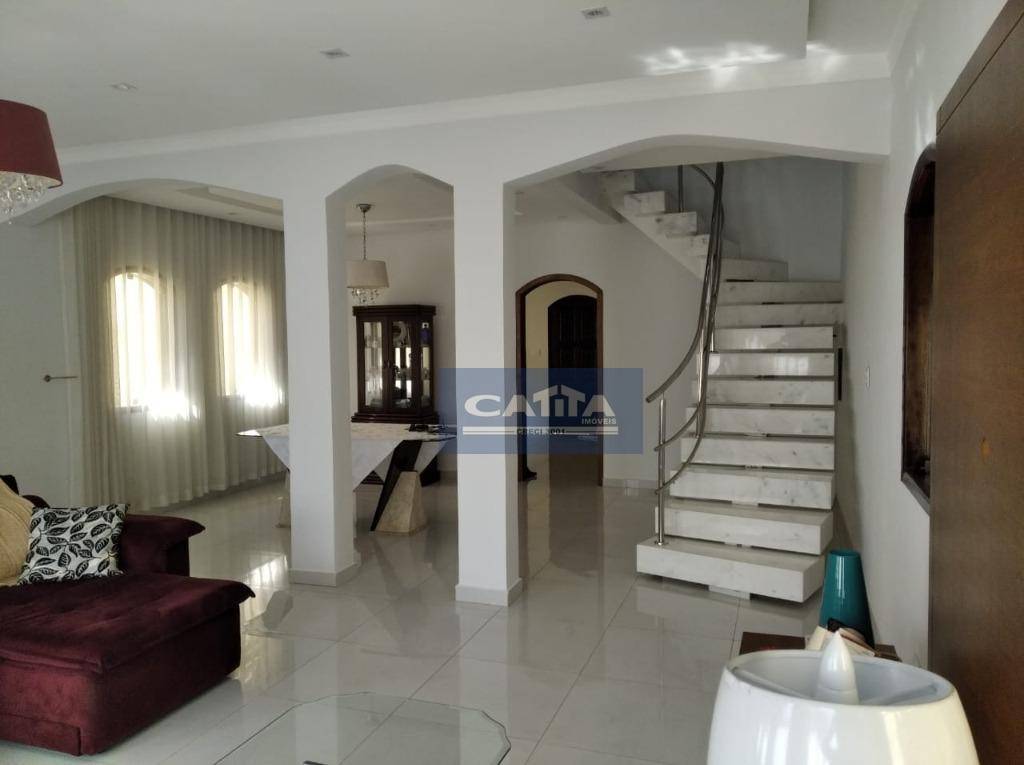 Sobrado à venda e aluguel com 4 quartos, 335m² - Foto 6