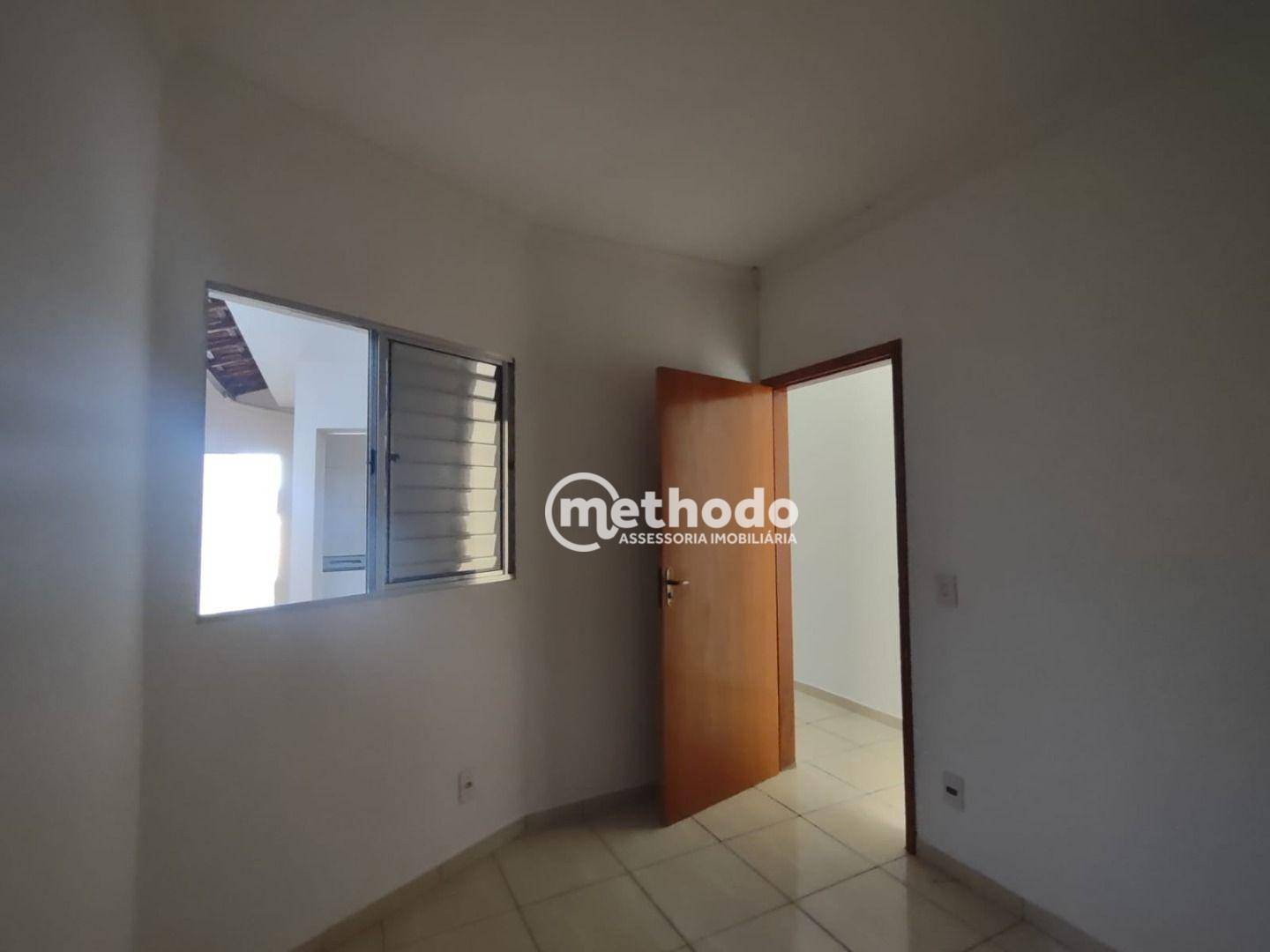 Casa à venda com 2 quartos, 90m² - Foto 5