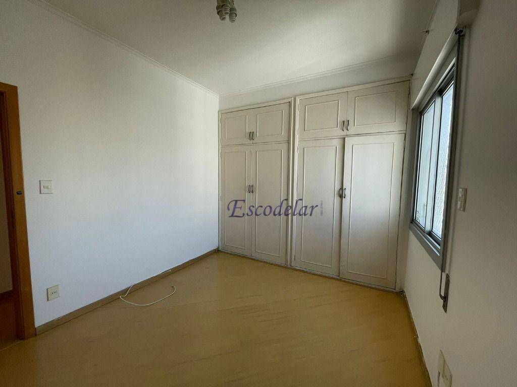 Apartamento à venda com 3 quartos, 230m² - Foto 18