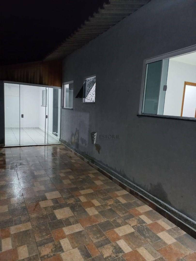 Casa à venda com 2 quartos, 100m² - Foto 17