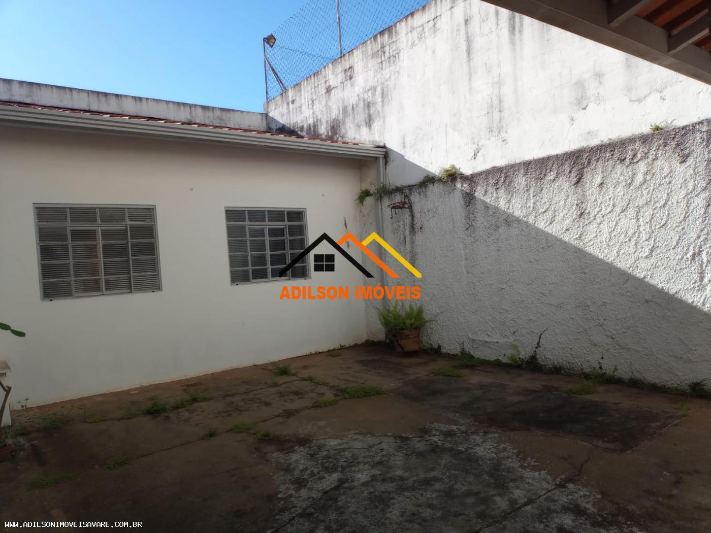 Casa à venda com 2 quartos, 300m² - Foto 18