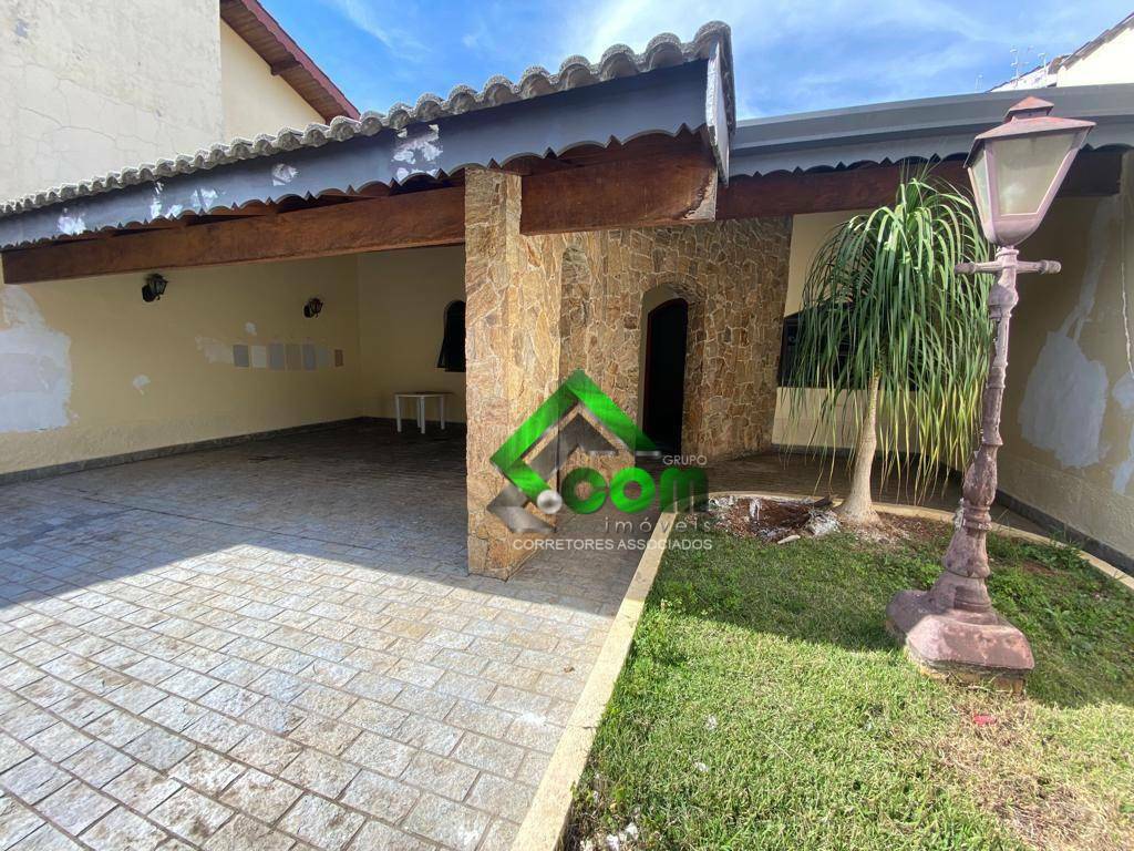 Casa à venda com 4 quartos, 360m² - Foto 4