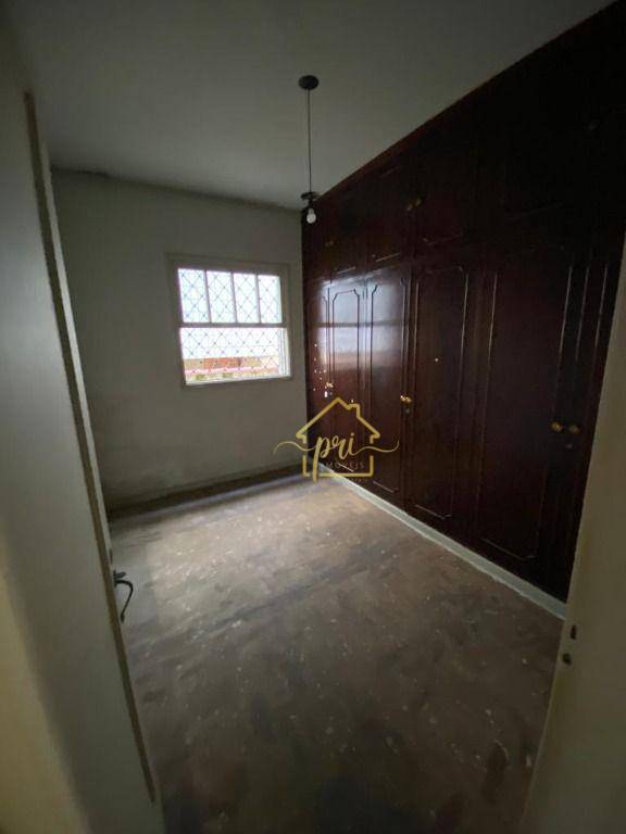 Casa à venda com 5 quartos, 225m² - Foto 29