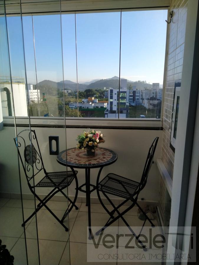 Apartamento à venda com 2 quartos, 65m² - Foto 4