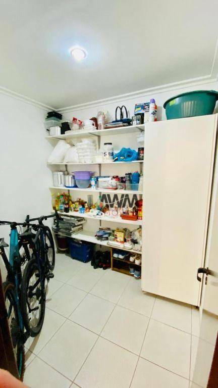 Apartamento à venda com 4 quartos, 213m² - Foto 18