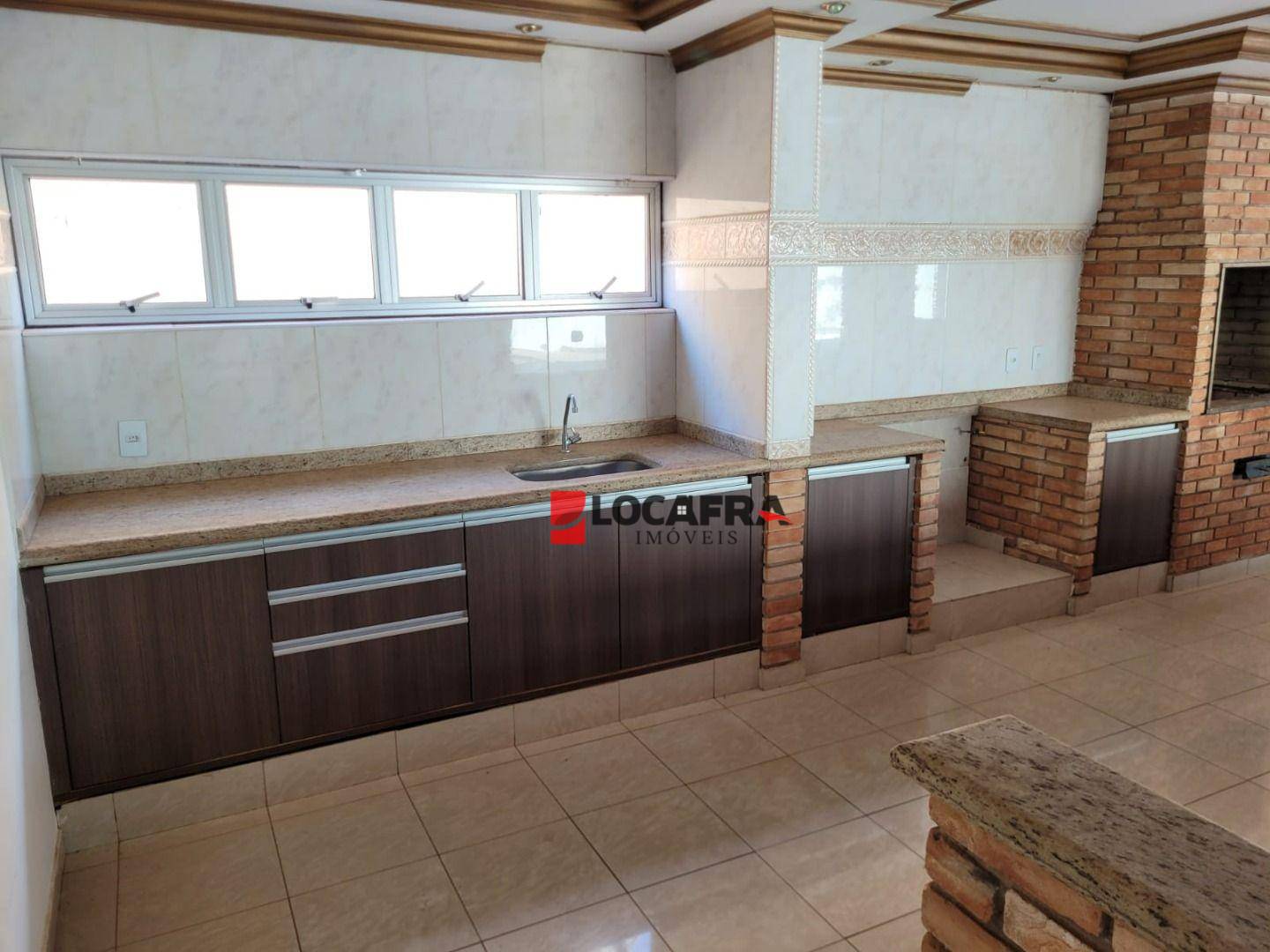 Casa à venda com 3 quartos, 700m² - Foto 15