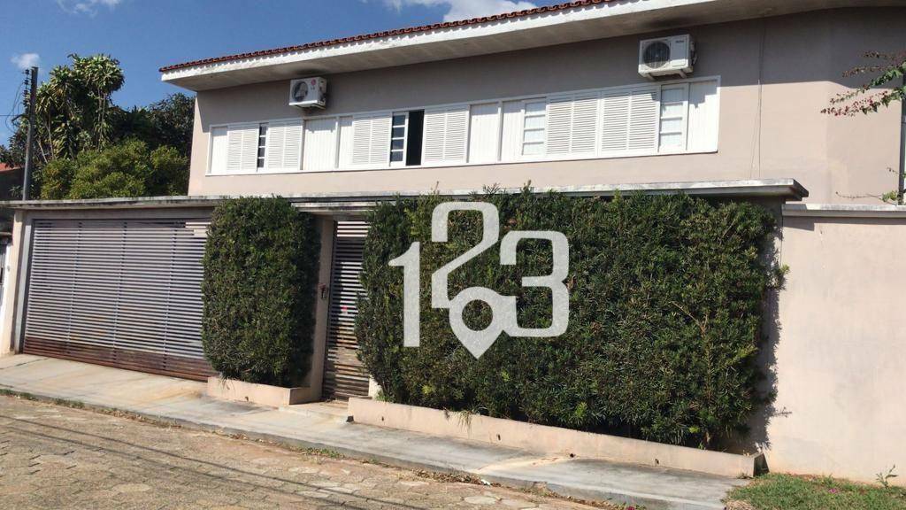 Casa à venda com 3 quartos, 320m² - Foto 3