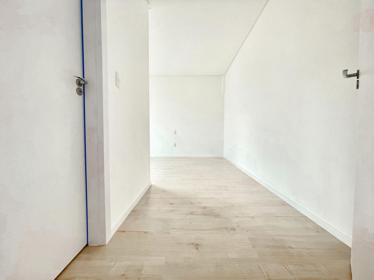 Apartamento à venda com 2 quartos, 68m² - Foto 28