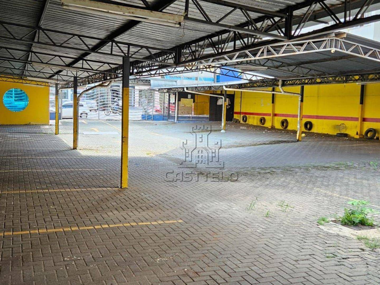 Loja-Salão, 700 m² - Foto 1