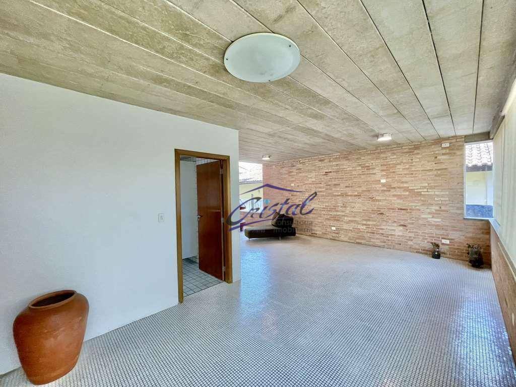 Casa de Condomínio para alugar com 4 quartos, 350m² - Foto 9