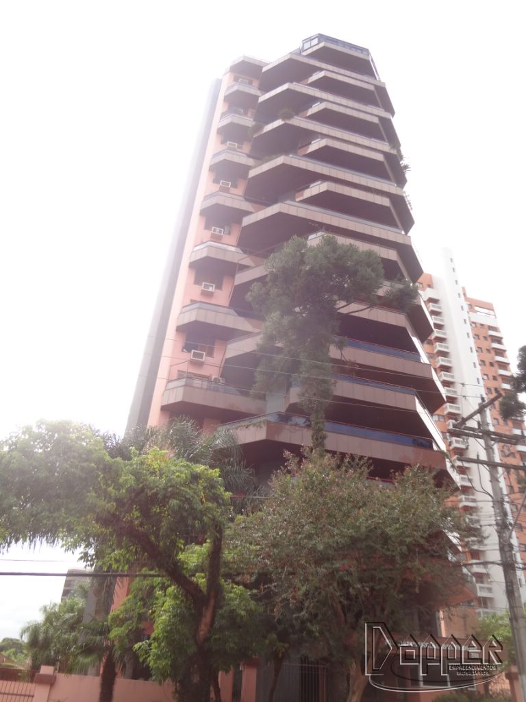 Apartamento à venda com 3 quartos, 293m² - Foto 1